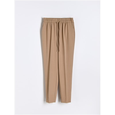 Schlichte Jogpants