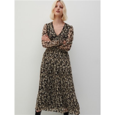 Gemustertes kleid