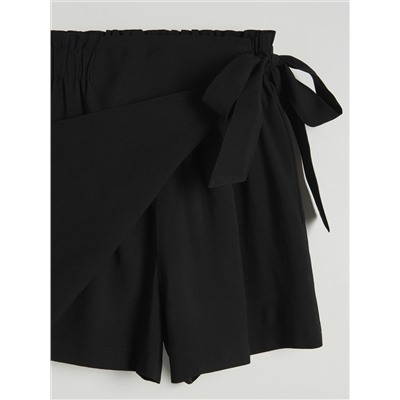 Shorts mit Bindedetail