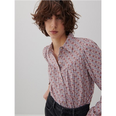 Gemusterte Bluse