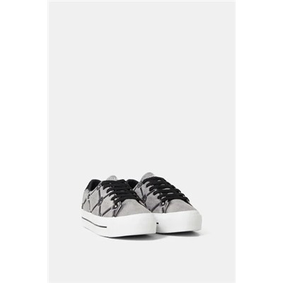 Sneakers street suela gruesa