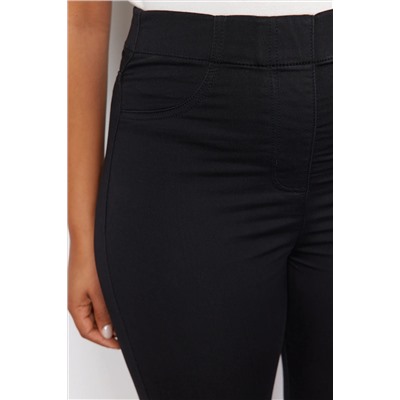 Siyah Tayt Görünümlü Ektra Esnek Skinny Jeans TBBSS24CJ00034