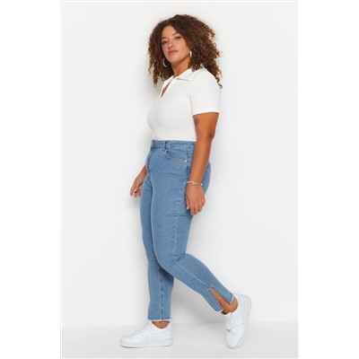 Trendyol Curve Mavi Paçası Yırtmaç ve Püskül Detaylı Esnek Skinny Denim Jeans TBBSS23CJ00020