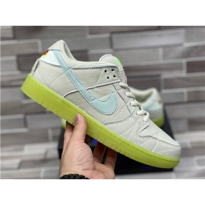 Кроссовки Nike