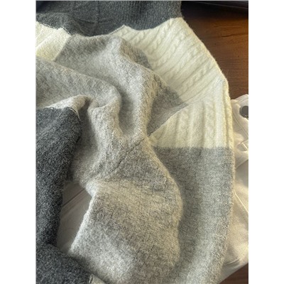 Женский свитер из смесовой шерсти в стиле колорблок  Primar*k