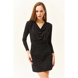 Olalook Kadın Siyah Vatkalı Pileli Degaje Yaka Bluz BLZ-19002419