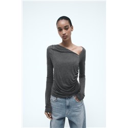 T-SHIRT WITH SIDE GATHERING