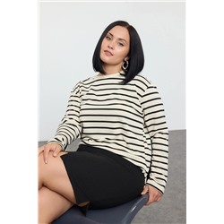 Bej Bisiklet Yaka Çizgili Örme Büyük Beden Sweatshirt TBBAW25AO00041