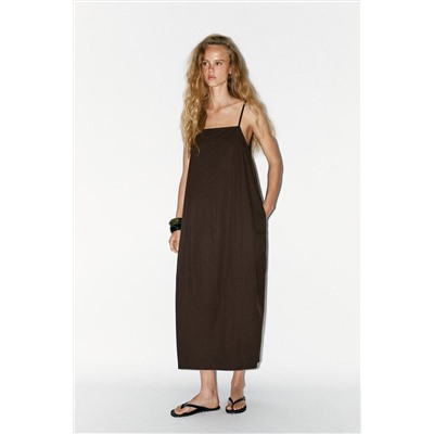 PLEATED VOLUME DRESS