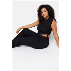 Siyah Yanları Büzgülü Vatkalı Örme Crop Büyük Beden Bluz TBBSS23AF00011