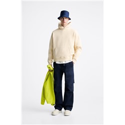 SUDADERA CROPPED CAPUCHA