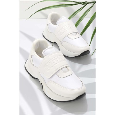 Bambi Beyaz Anorak Kadın Sneaker K01969040185