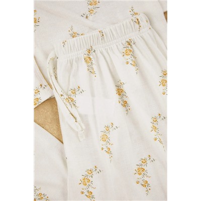 Çok Renkli Çiçek Desenli Biyeli Gömlek Yaka Dokulu Örme Pijama Takımı TBBAW26AI00039