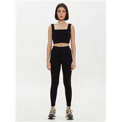 Минималистичный топ из хлопка