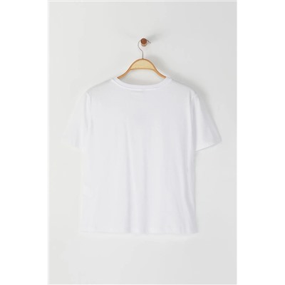 Beyaz %100 Pamuk Nakışlı Crop Bisiklet Yaka Örme T-Shirt  TBBSS25BF00015