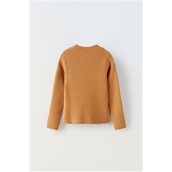 RIBBED KNIT SWEATER