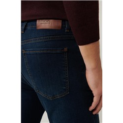 Koyu Mavi Eskitme Yıkamalı Esnek Ekstra Slim Fit Dar Kesim Jean Pantolon