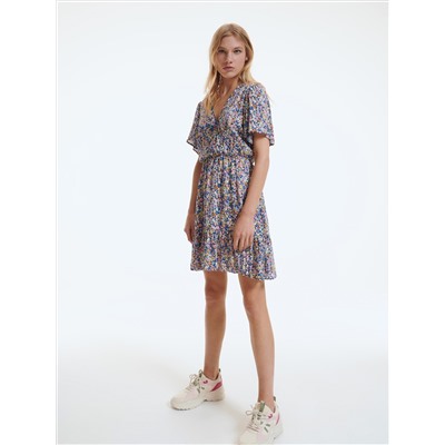 Gemustertes kleid