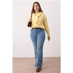 Mavi Yüksek Bel İspanyol Paça Flare Fit Denim Büyük Beden Jeans TBBAW26CJ00034