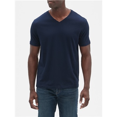 Everyday V-neck tee
