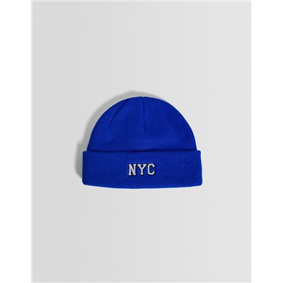 Short varsity beanie
