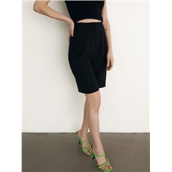 Shorts mit Falten