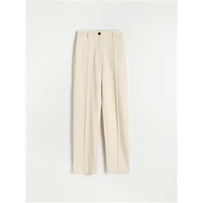 Elegante Hose mit Bügelfalte