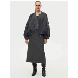 Zara  ♥️ куртка/бомбер в европейском и американском стиле… скажу сразу, на видео обманула 🙈 коллекция 2023 и цена на оф сайте около 9000