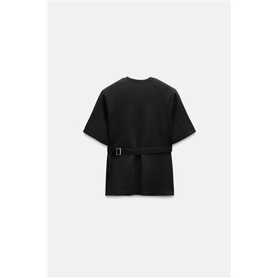 T-SHIRT WITH BUCKLE SHOULDER PADS