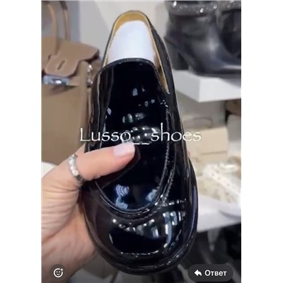 Лоферы лак
