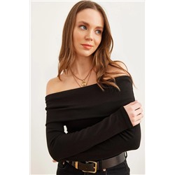 Olalook Kadın Siyah Madonna Yaka Soft Touch Esnek Bluz BLZ-19002769