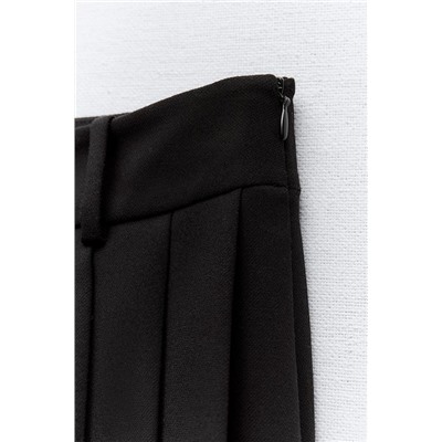 BOX PLEAT SKORT
