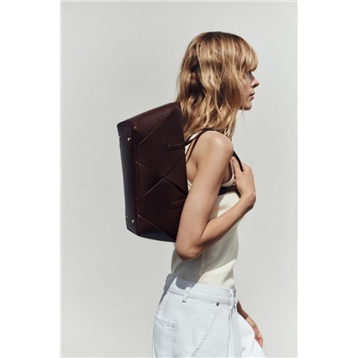 BOLSO ALARGADO ENTRELAZADO