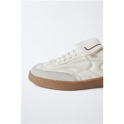 TONGUE SNEAKERS