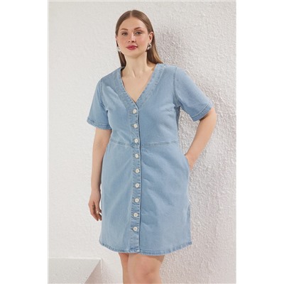 Açık Mavi Comfort Denim Büyük Beden Elbise TBBSS23AH00078