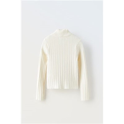 RIBBED TURTLENECK SWEATER