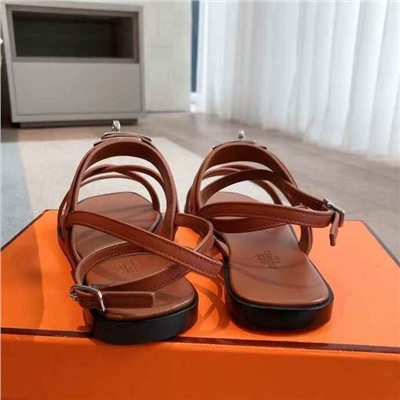 Лёгкие комфортные сандалии  HERME*S
