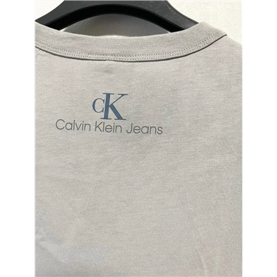 Футболка  CALVIN KLEI*N ОРИГИНАЛ!