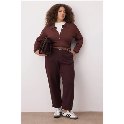 Kahverengi Yüksek Bel Kemerli Mom Fit Denim Büyük Beden Jeans TBBAW26CJ00026