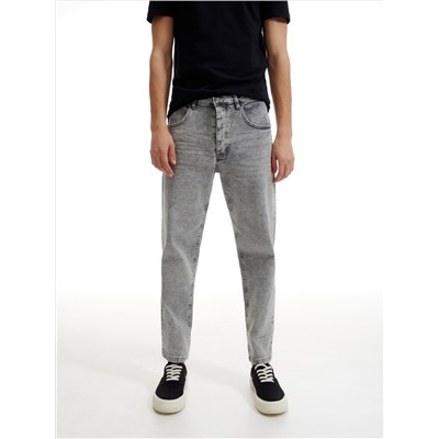 Jeans im Carrot-Fit mit kurzem Bein