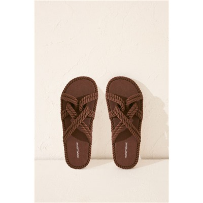 Sandalias marrones tiras cruzadas