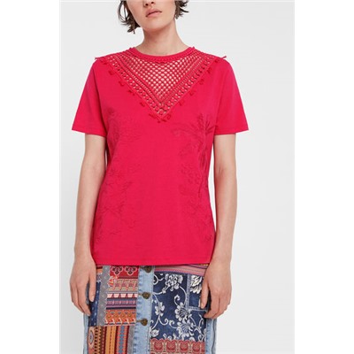 Camiseta bordado pico frontal