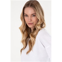 Kadın Beyaz Oversize Bisiklet Yaka Tişört