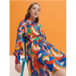 Gemustertes kleid