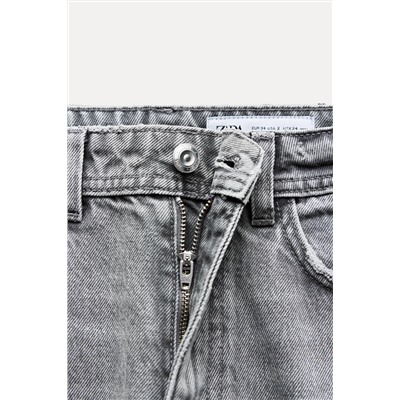 Z1975 MOM-FIT HIGH-WAIST JEANS