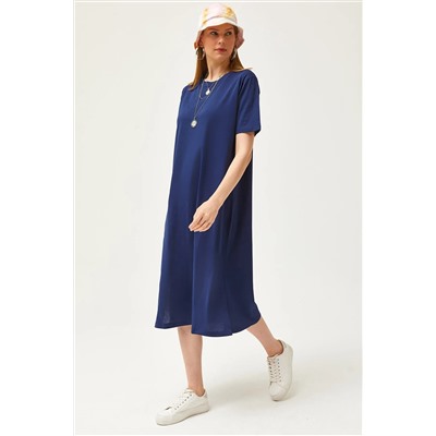 Olalook, Kadın Lacivert Yanı Yırtmaçlı Oversize Pamuk Elbise ELB-19001880