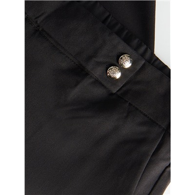 Zigarettenhose mit Bügelkante