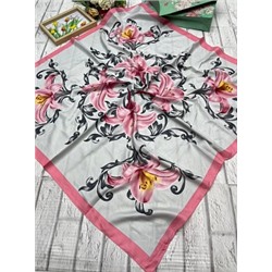 Платок женский с цветочным рисунком (90*90 см.) арт. 245386