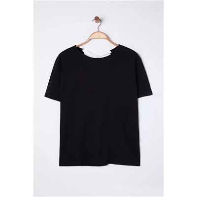 Siyah Regular Fit Sırtı Bağlama/Fiyonk Detaylı Örme Büyük Beden T-shirt TBBSS25BF00000