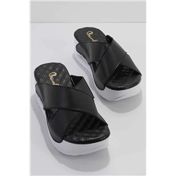 Bambi Siyah Kadın Terlik K04956031009